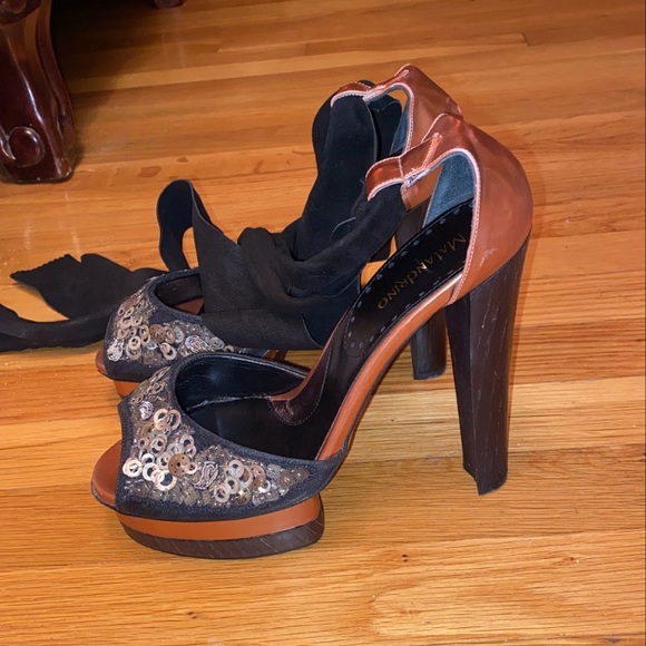 High heel Shoes - Picture 4 of 6